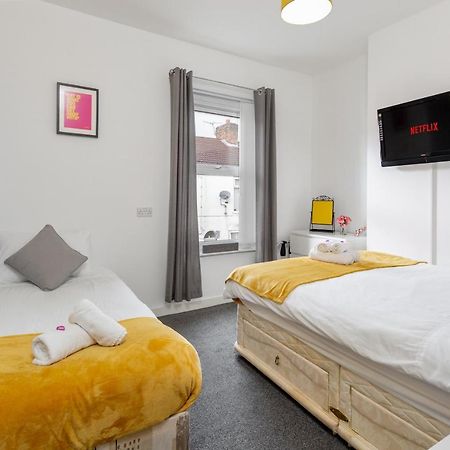 Comfortable Liverpool Townhouse - Free Parking Екстер'єр фото