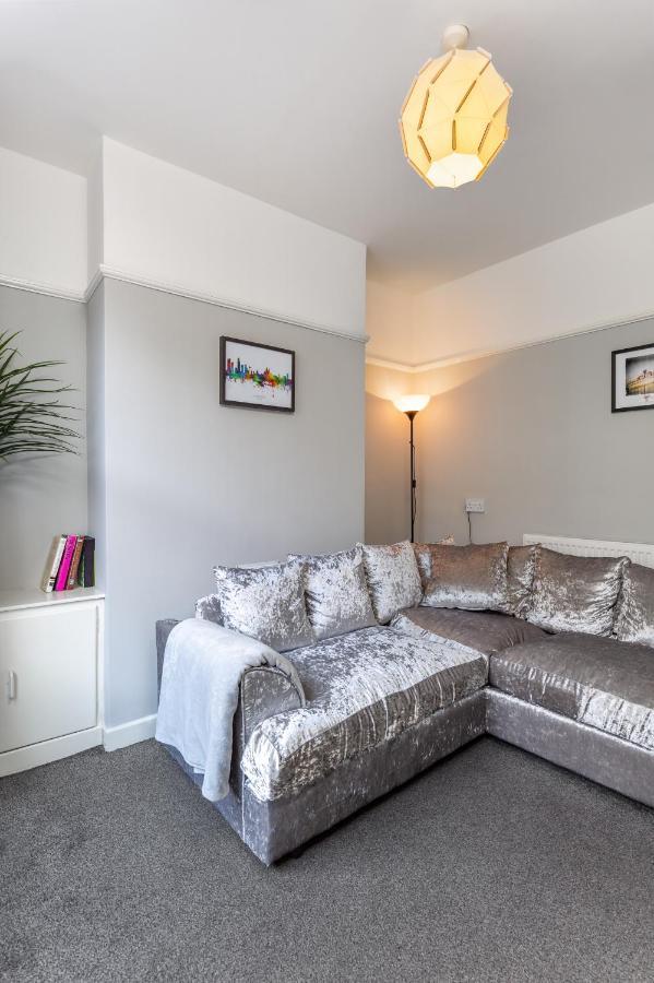 Comfortable Liverpool Townhouse - Free Parking Екстер'єр фото