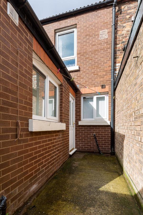 Comfortable Liverpool Townhouse - Free Parking Екстер'єр фото